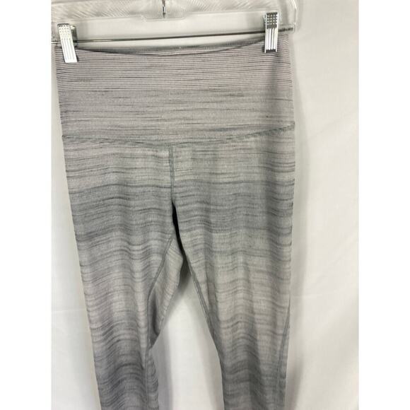 Zella Grey Stripe Leggings Size Small - Picture 2 of 10